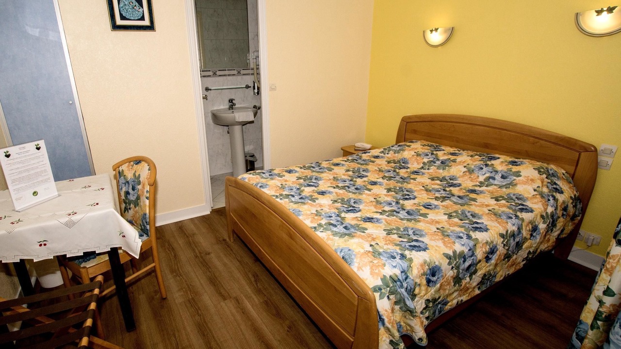 Photo of Others in Brou