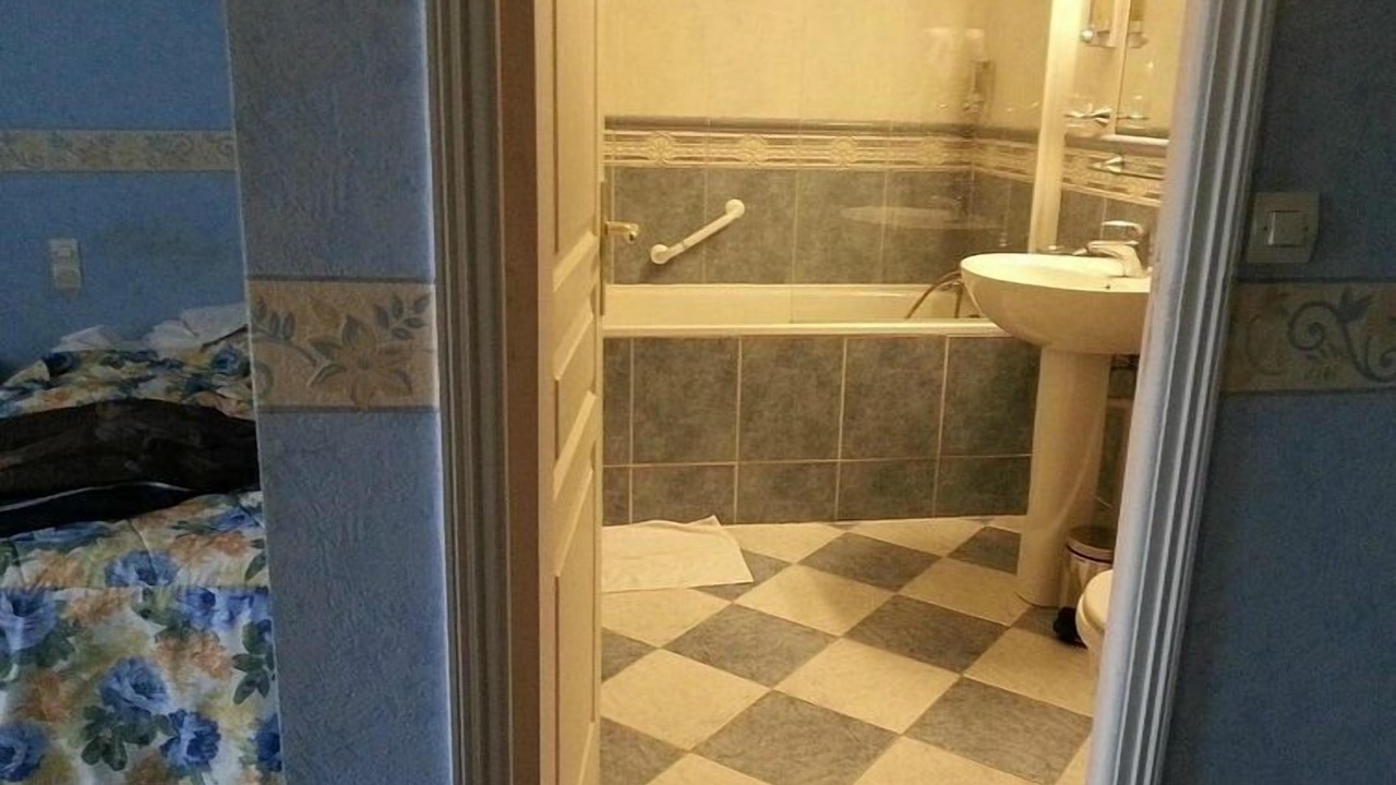 Photo of Others in Brou