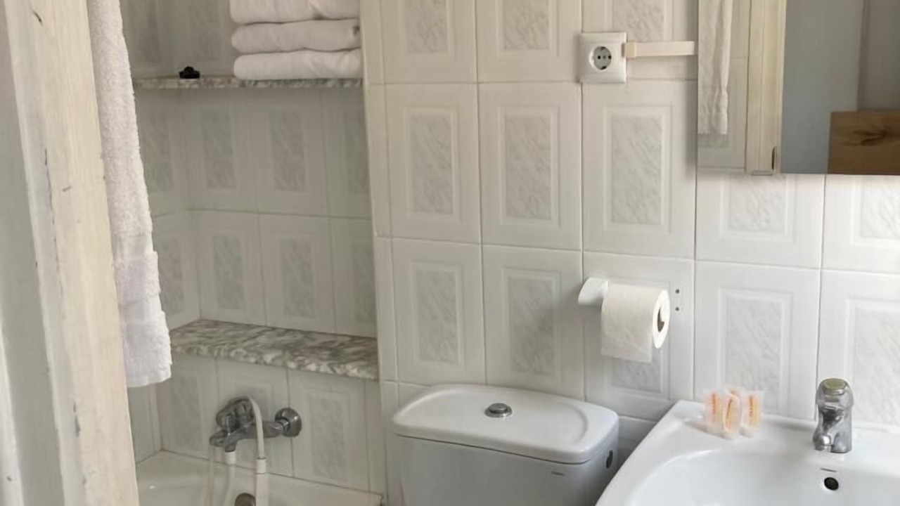 Photo of Bathroom in El Cabanyal