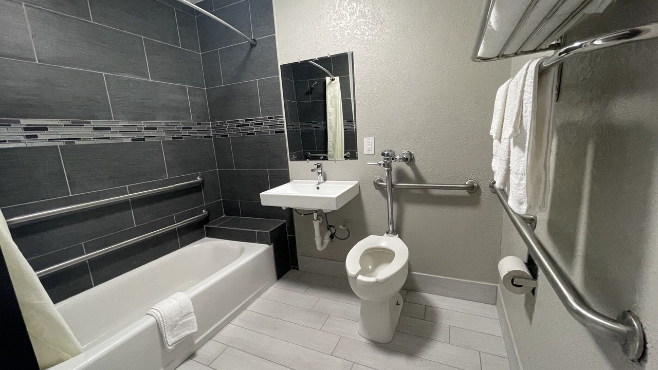 Photo of Bathroom in Farmerville