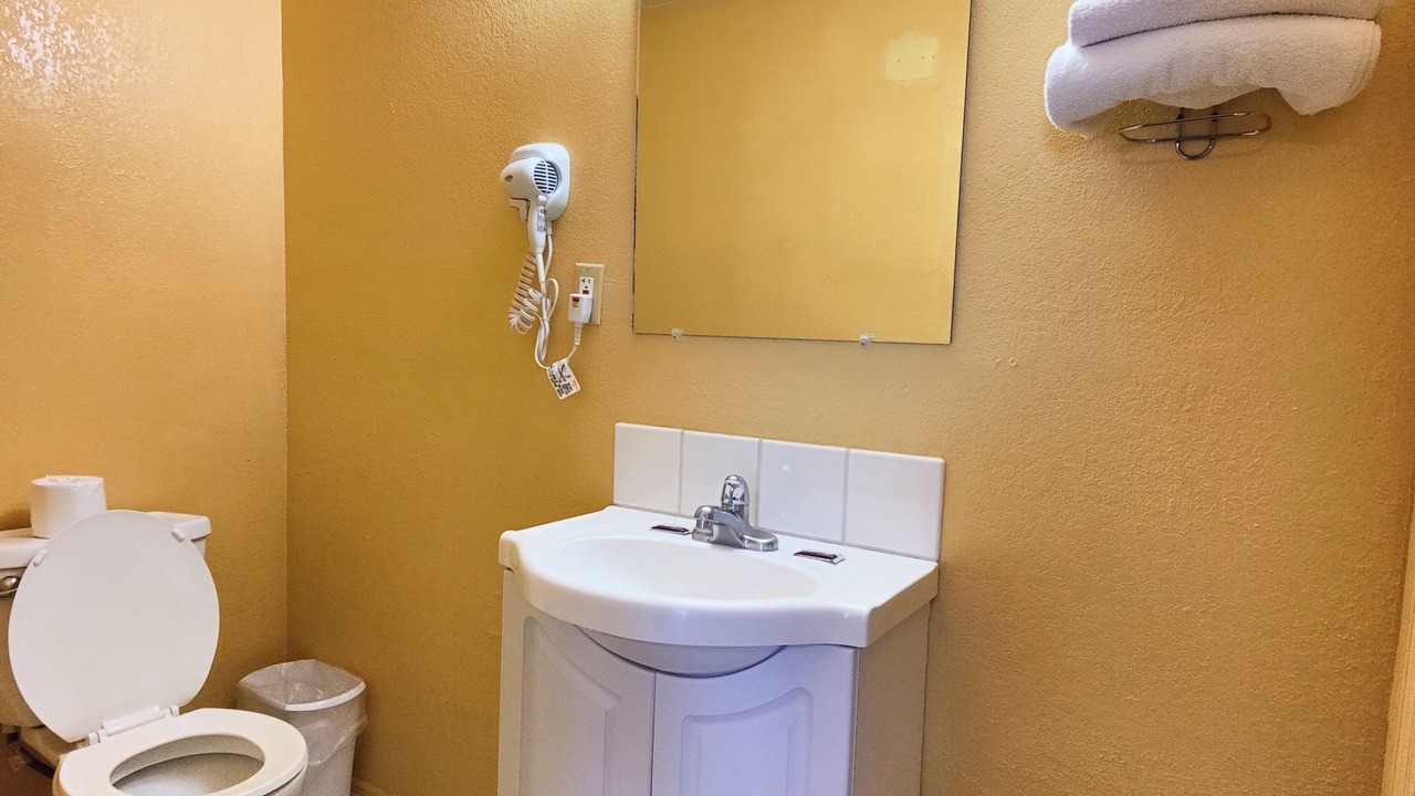 Photo of Bathroom in Van Horn
