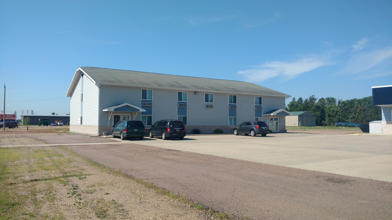 Photo of Buildings in Parkston