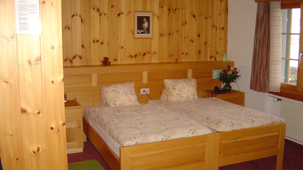 Photo of Bedroom in Aeschi bei Spiez