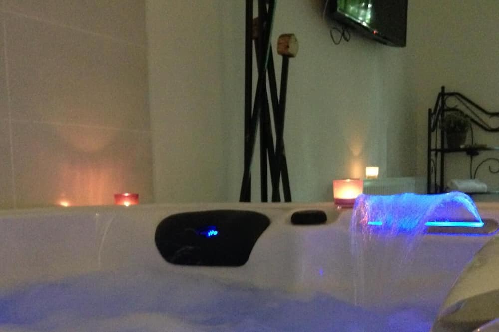 Photo of Bathroom in Fraisse-sur-Agout