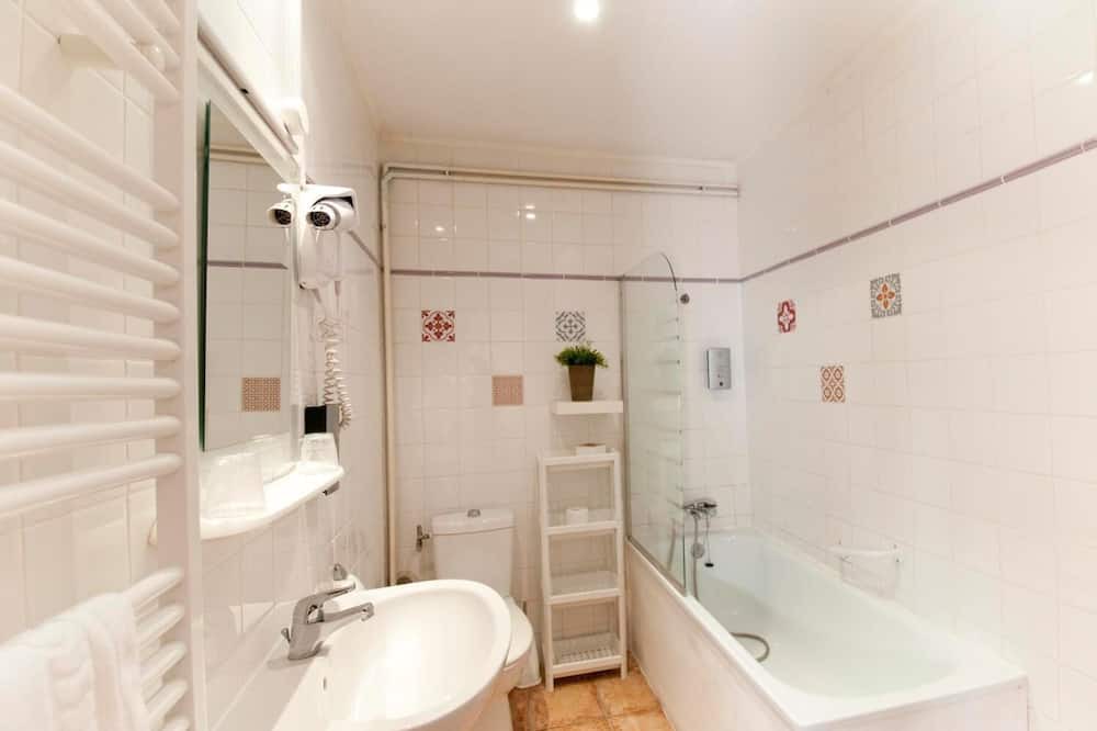 Photo of Bathroom in Fraisse-sur-Agout