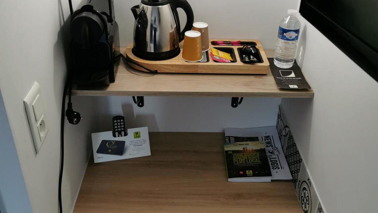 Photo of Others in Allain