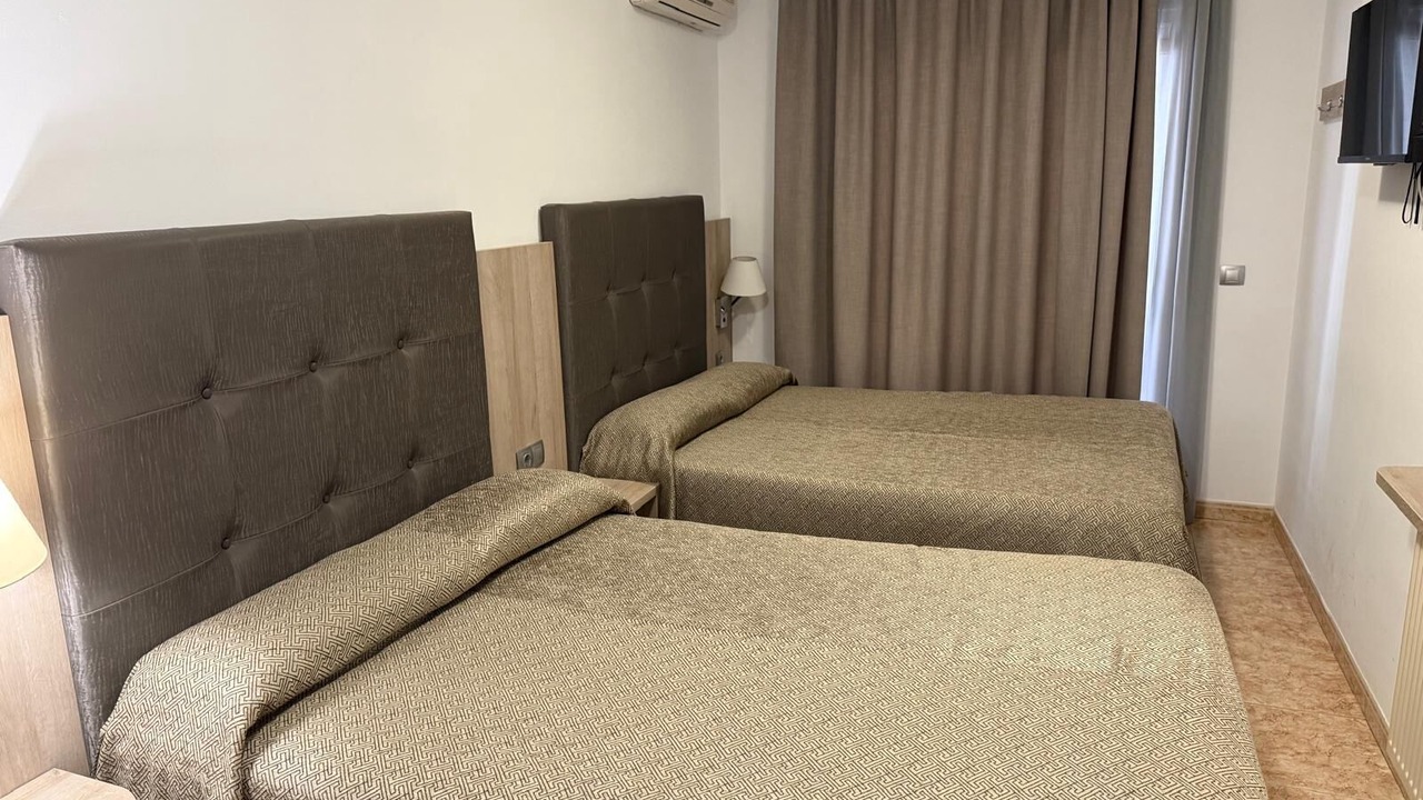 Photo of Bedroom in Roses Town Center