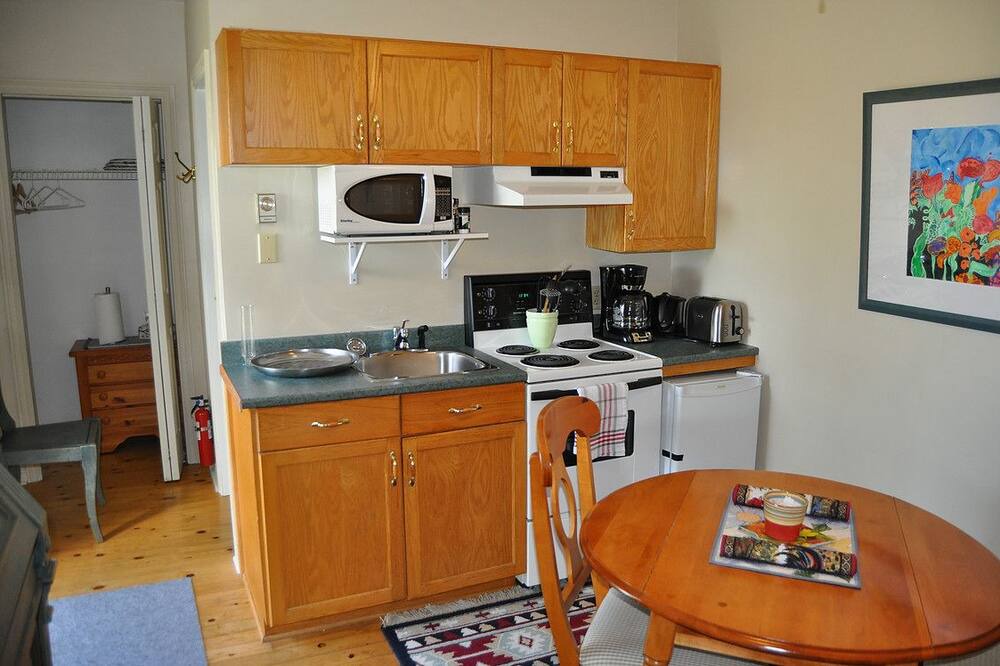 Photo of Kitchen in Port Maitland