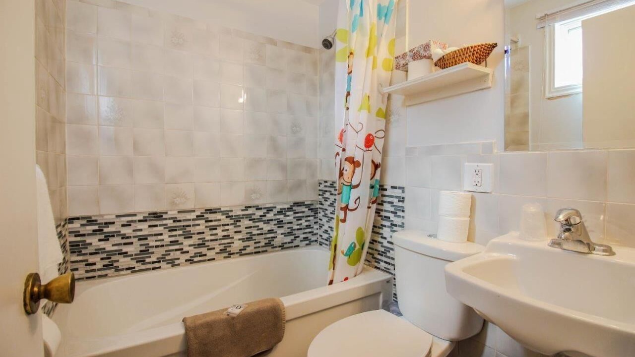 Photo of Bathroom in North River