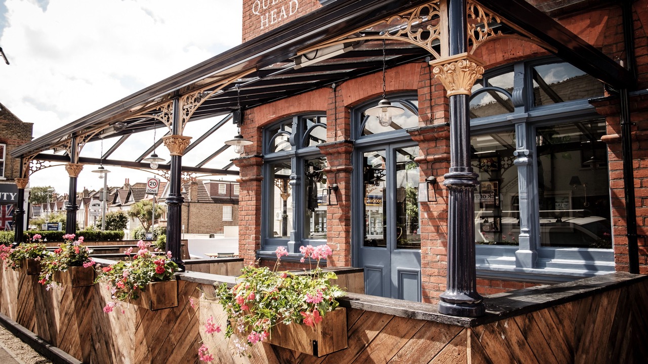 Photo of Patio Balcony in Tudor