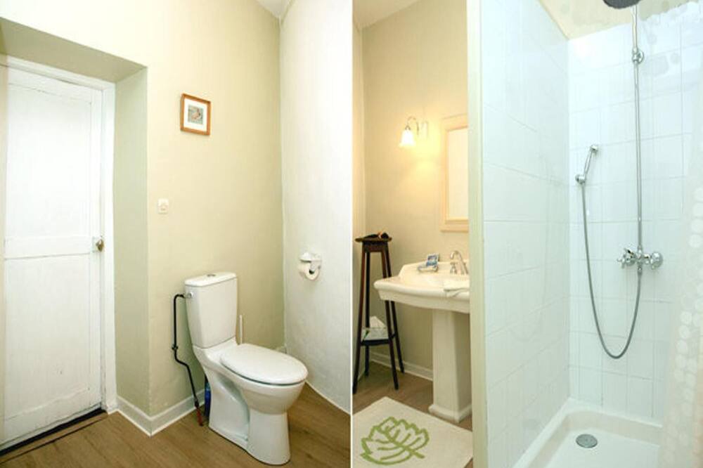 Photo of Bathroom in Les Cammazes