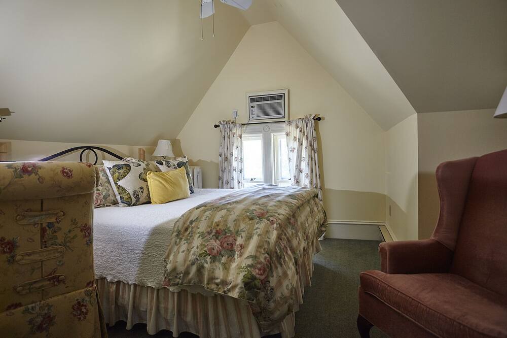 Photo of Bedroom in Wolfville