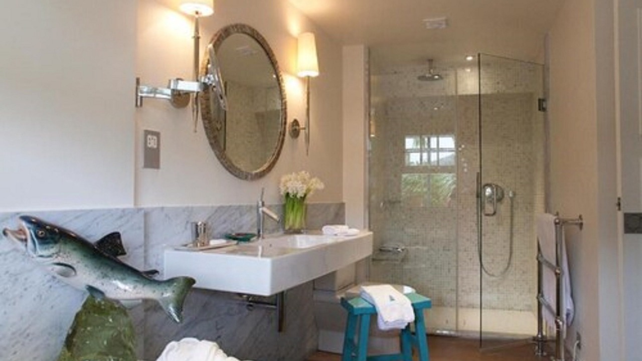 Photo of Bathroom in St. Mawes