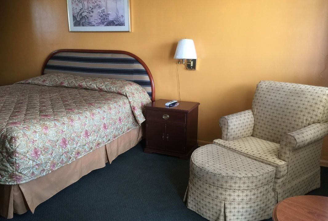 Photo of Bedroom in Rostraver