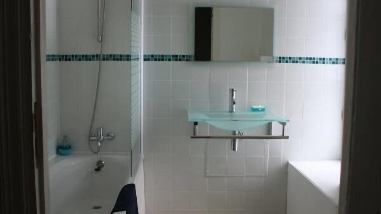 Photo of Bathroom in Airvault