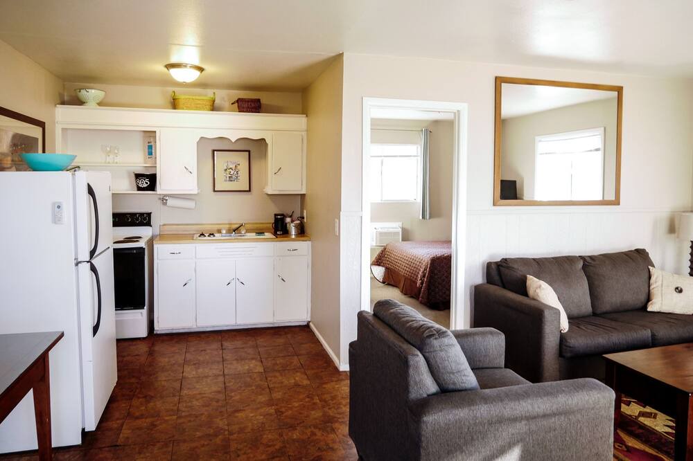 Photo of Kitchen in Roosevelt