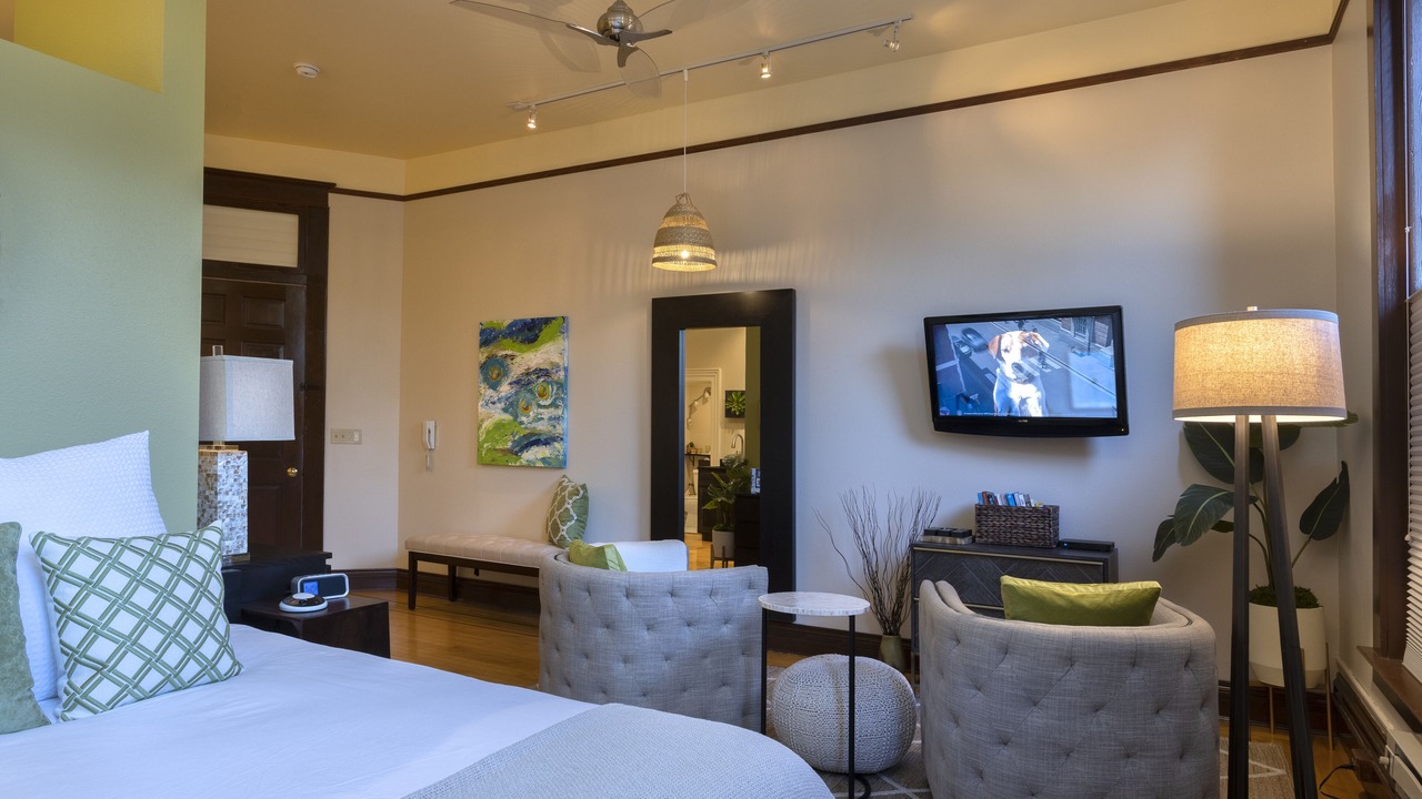 Photo of Livingroom in McMinnville