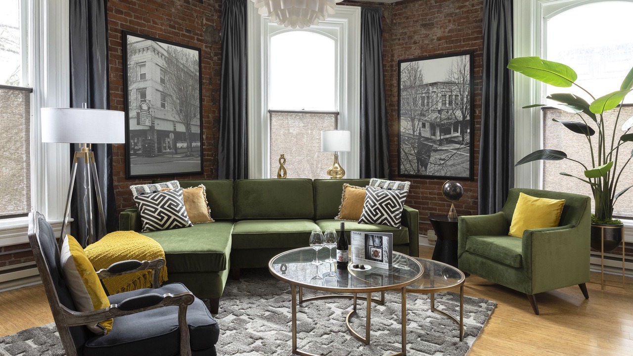 Photo of Livingroom in McMinnville