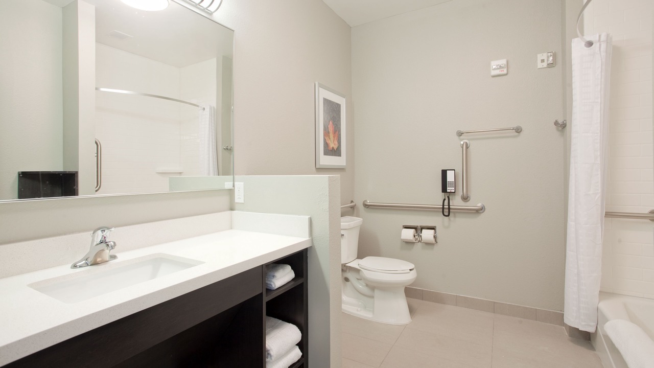 Photo of Bathroom in Grand Island