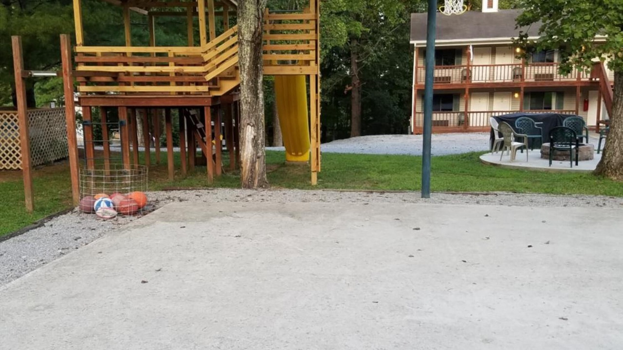 Photo of Others in Jamestown