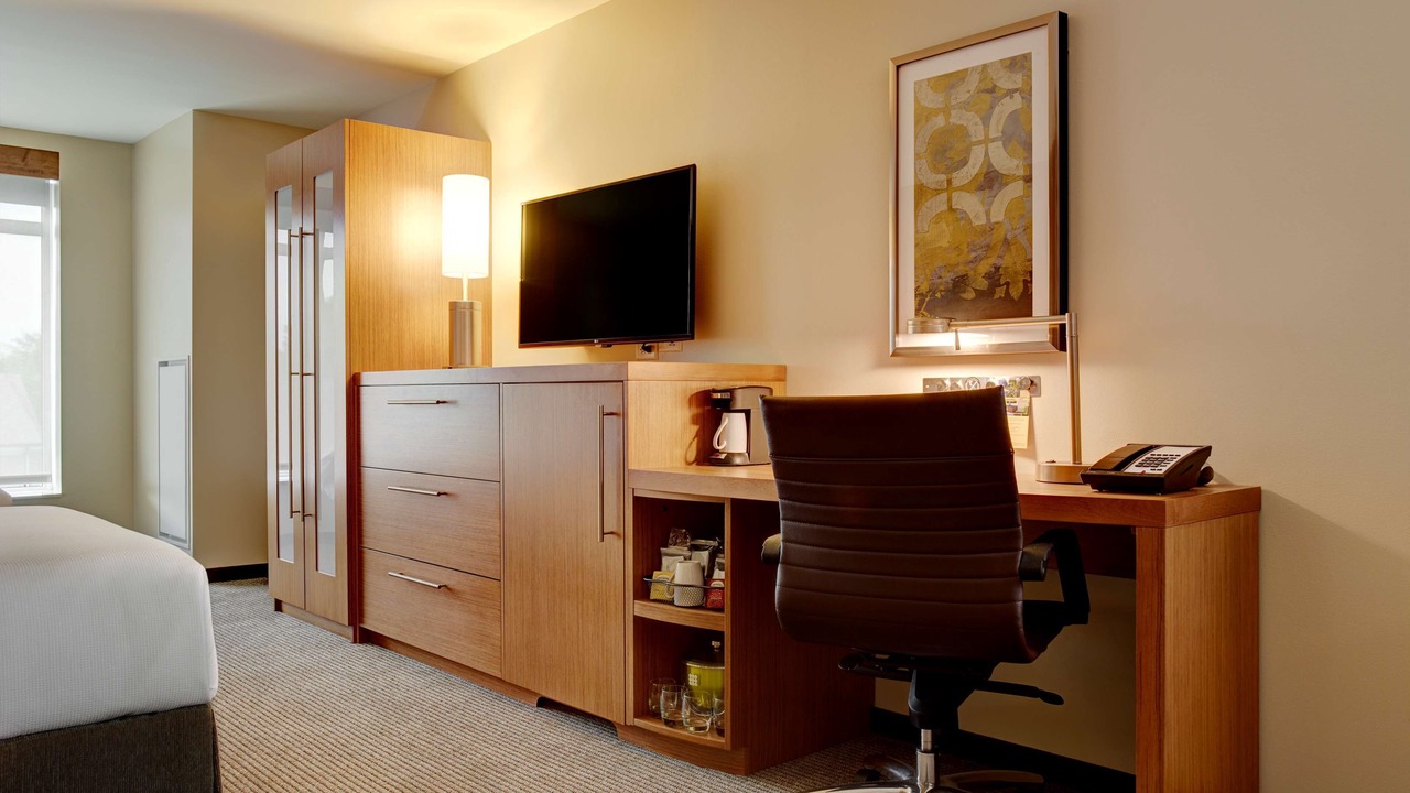 Photo of Bedroom in Court House