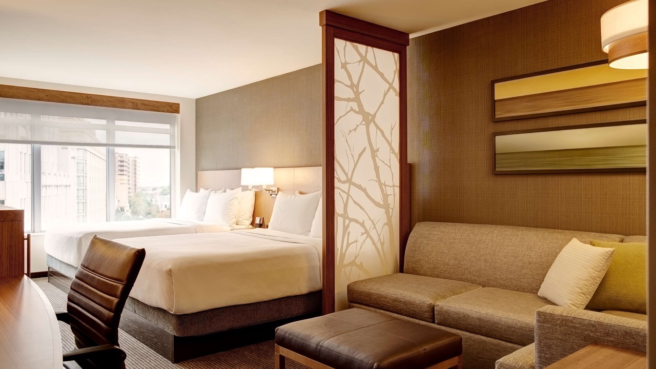 Photo of Bedroom in Court House