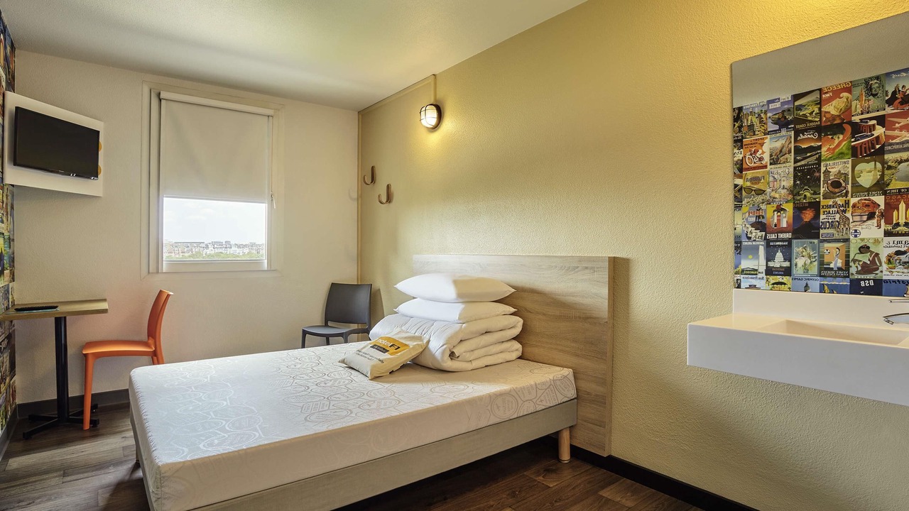 Photo of Bedroom in Change