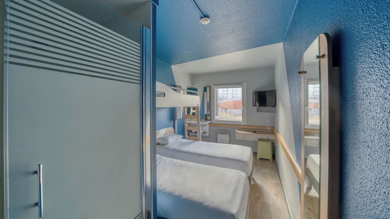 Photo of Bedroom in Gennevilliers