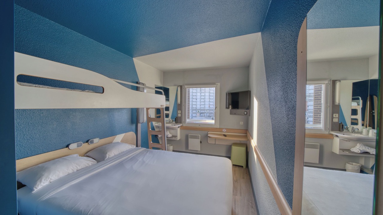 Photo of Bedroom in Gennevilliers
