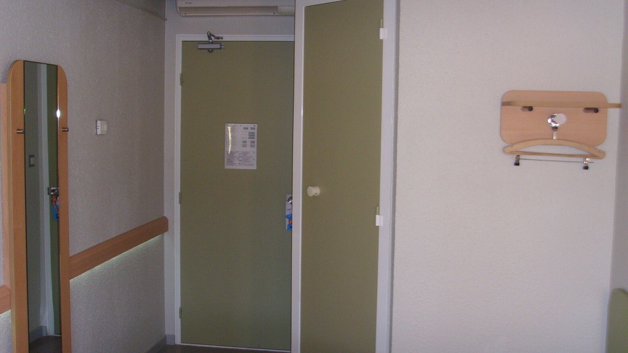 Photo of Bedroom in L'Isle-Adam