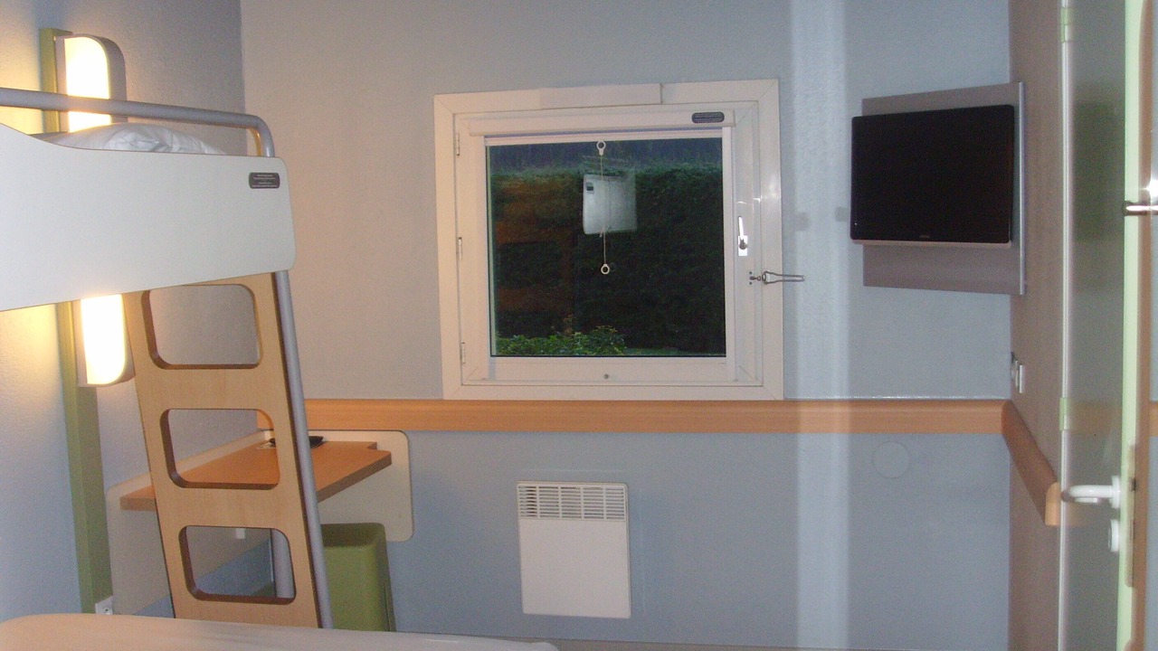 Photo of Bedroom in L'Isle-Adam