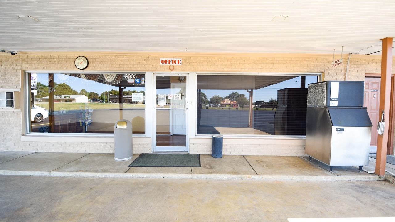 Photo of Buildings in Beebe