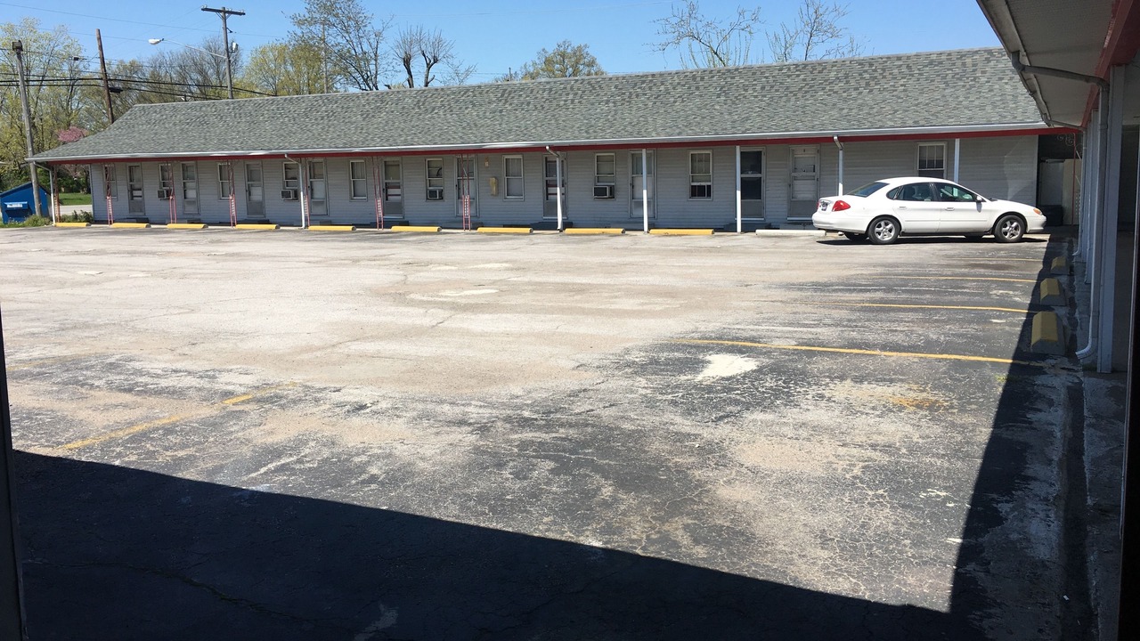 Photo of Others in Du Quoin
