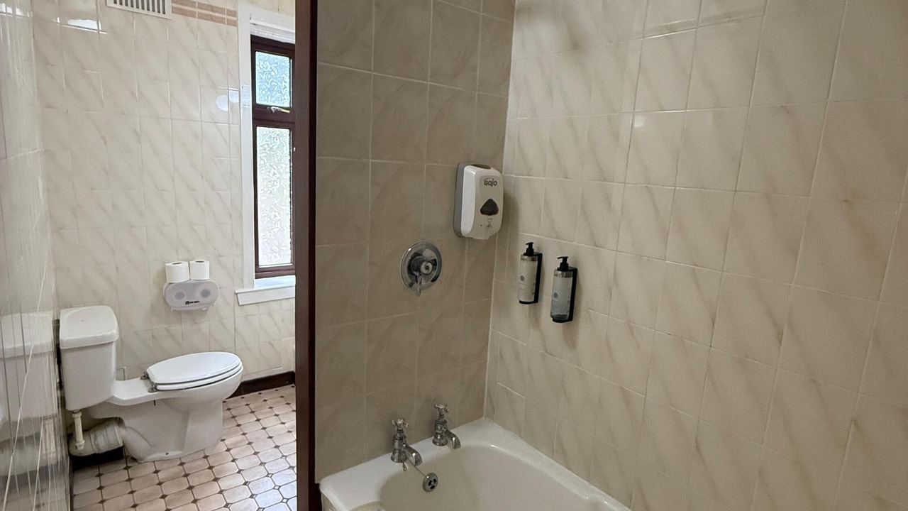 Photo of Bathroom in Nostie