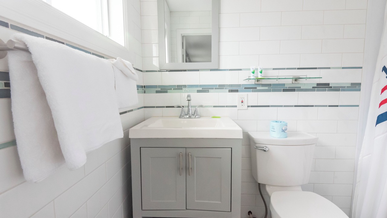 Photo of Bathroom in York Beach