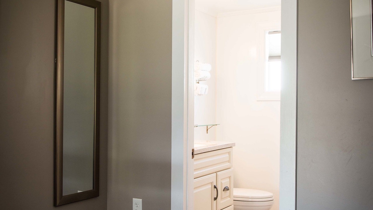 Photo of Bathroom in York Beach
