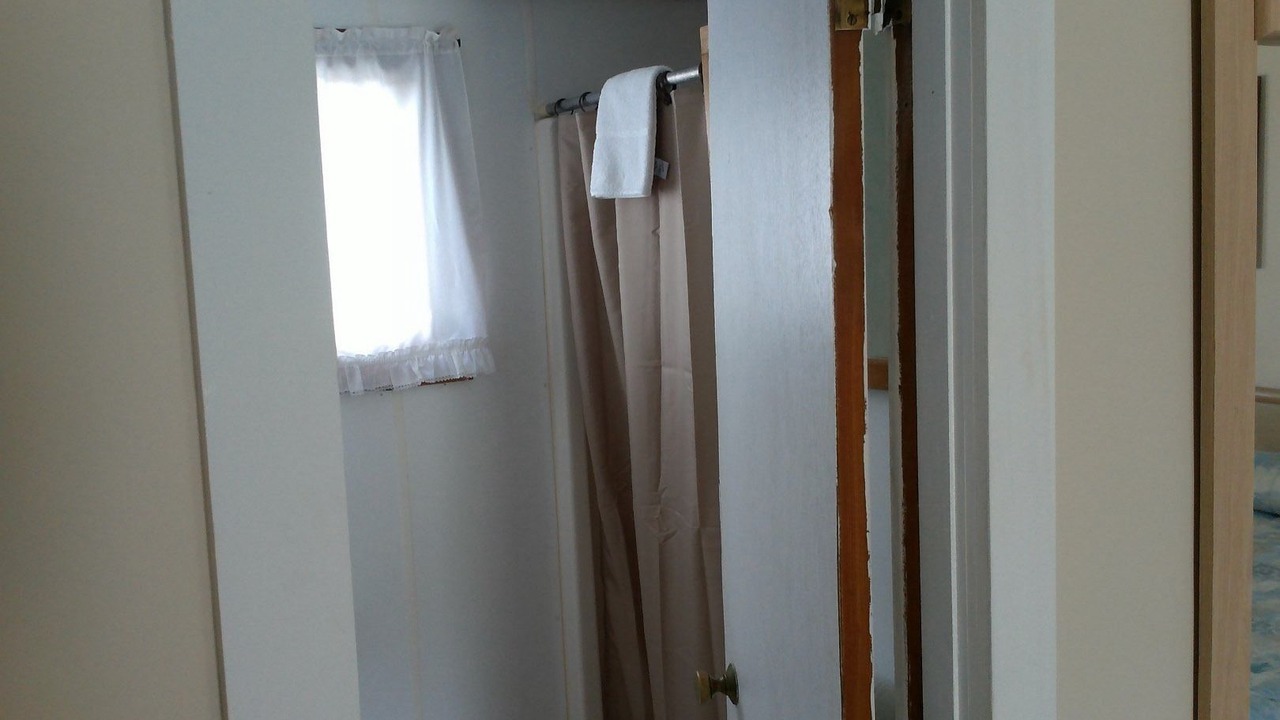 Photo of Bathroom in York Beach