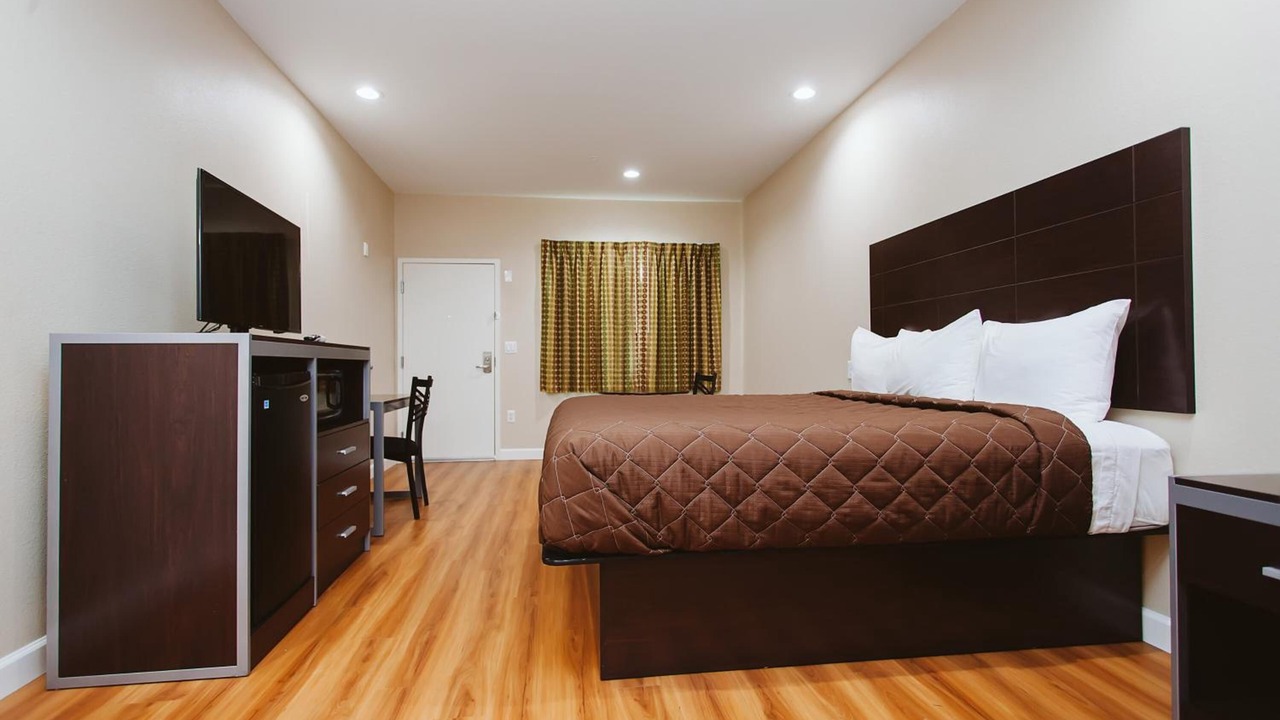 Photo of Bedroom in Jersey Village