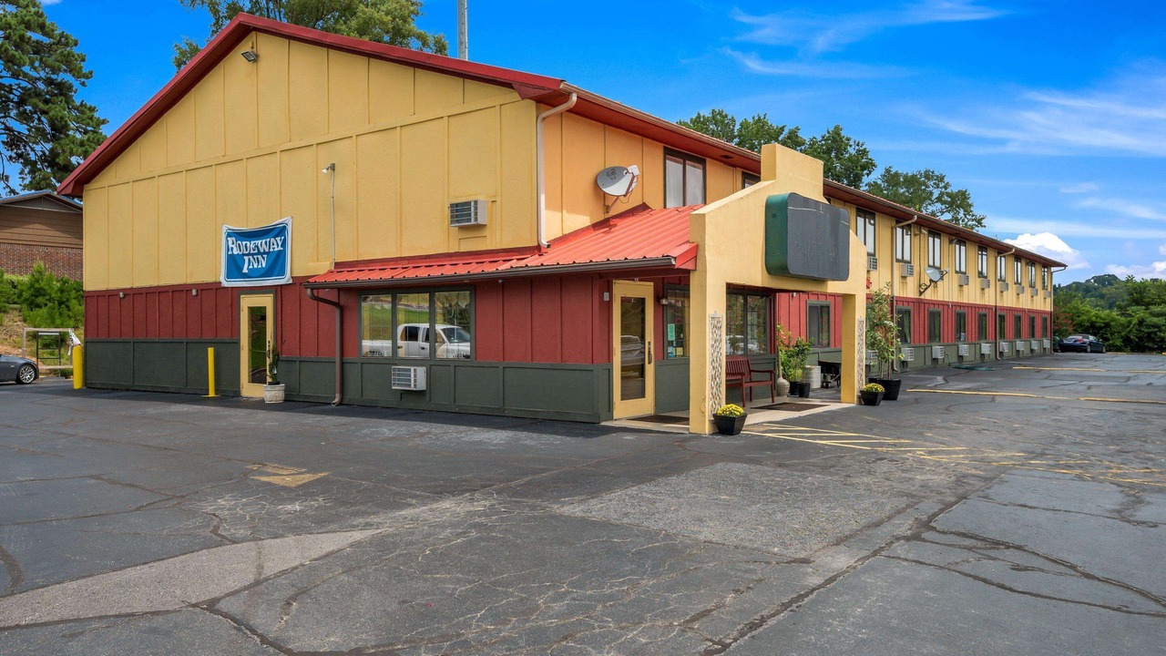 Photo of Outdoor in Benton