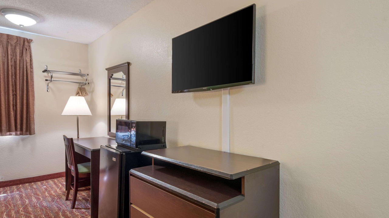 Photo of Bedroom in Benton