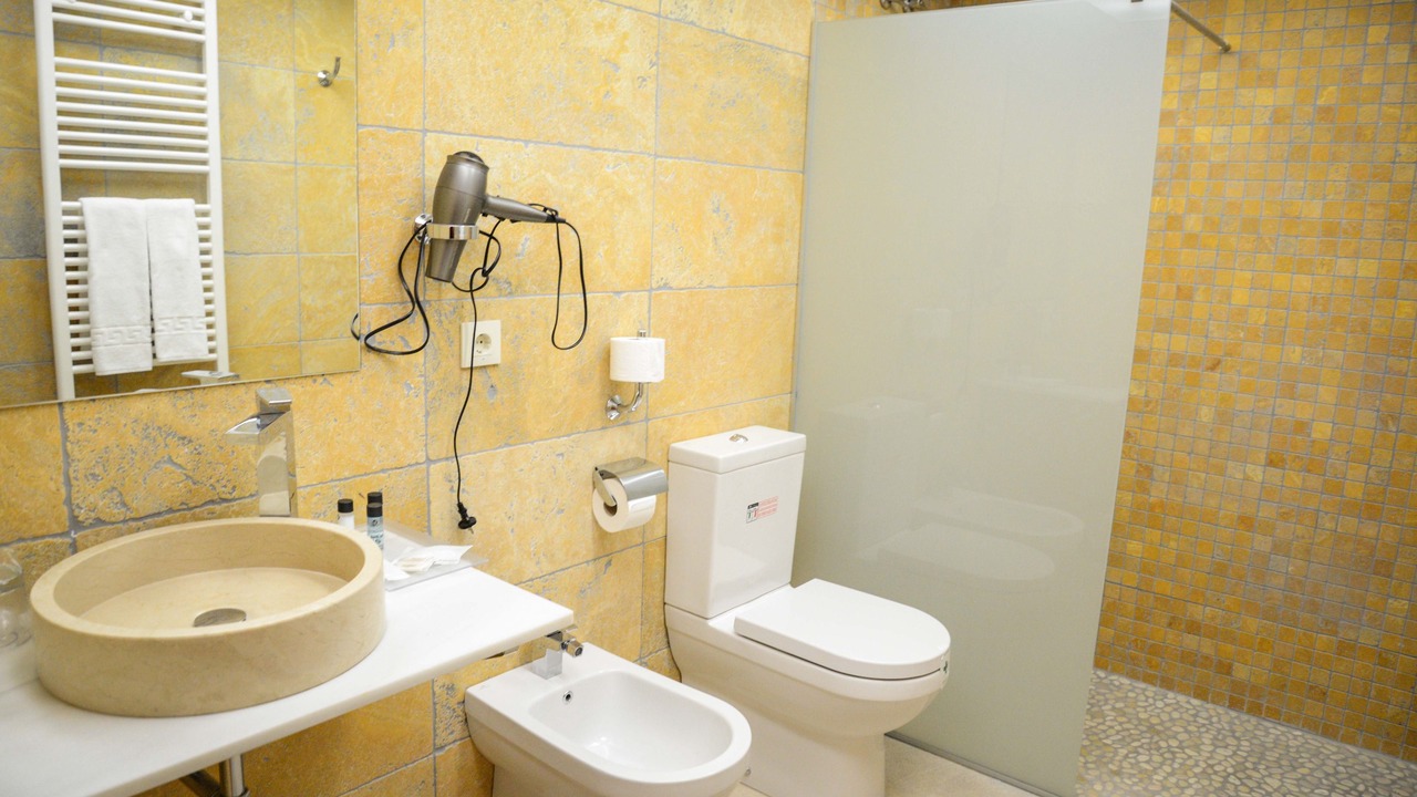 Photo of Bathroom in Morella