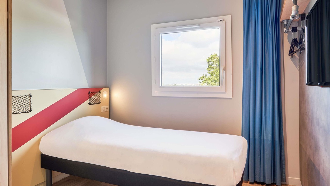 Photo of Bedroom in Villemomble