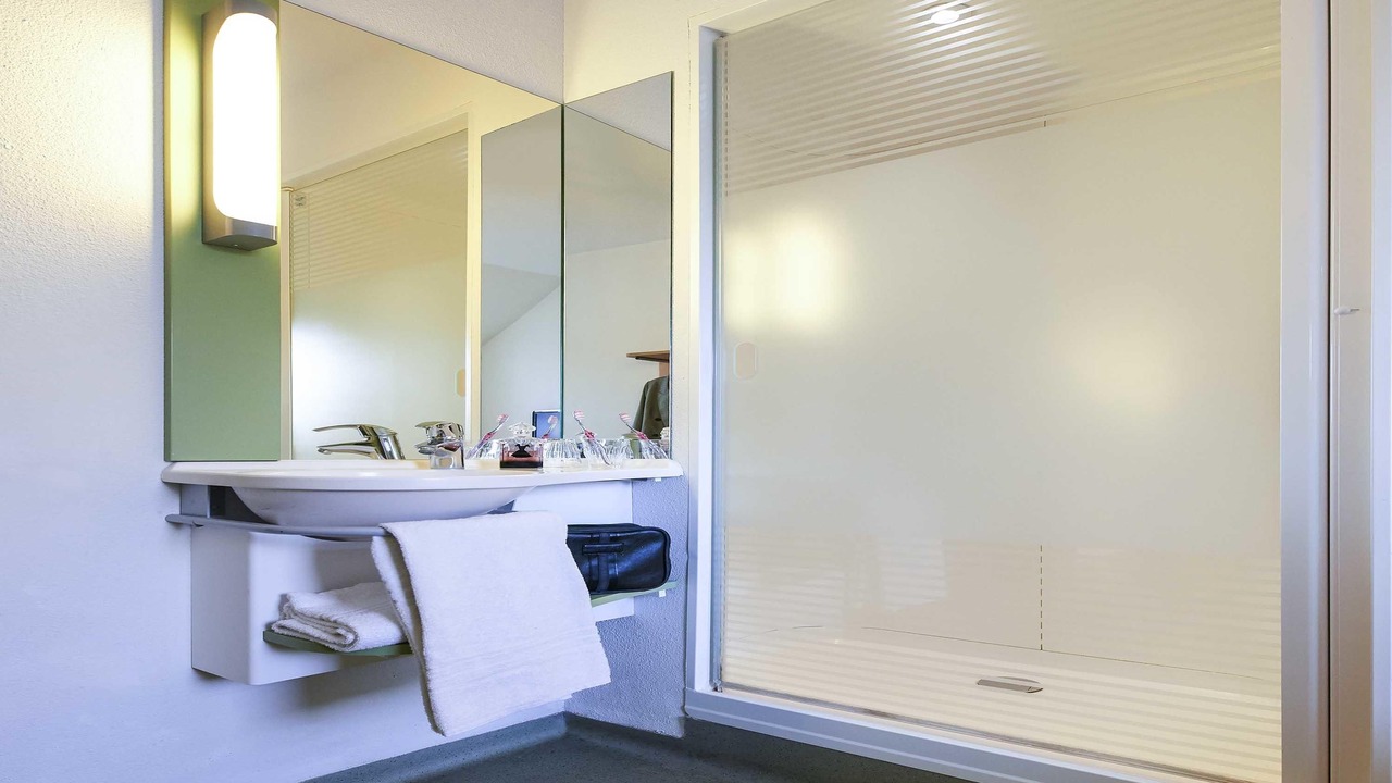 Photo of Bedroom in Vanves