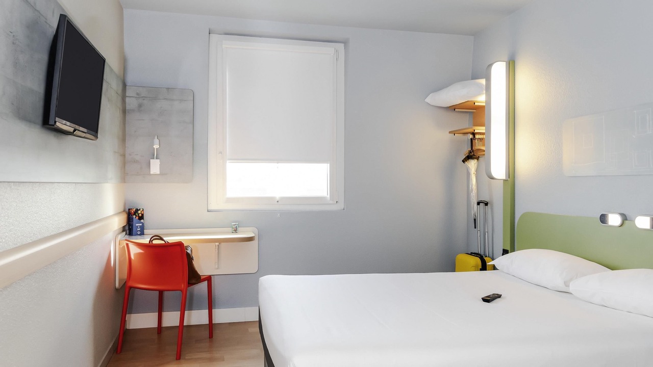 Photo of Bedroom in Vanves