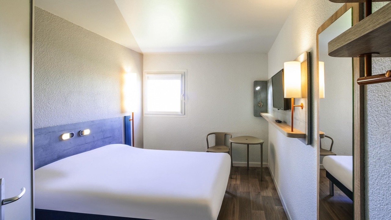 Photo of Bedroom in Nuits-Saint-Georges