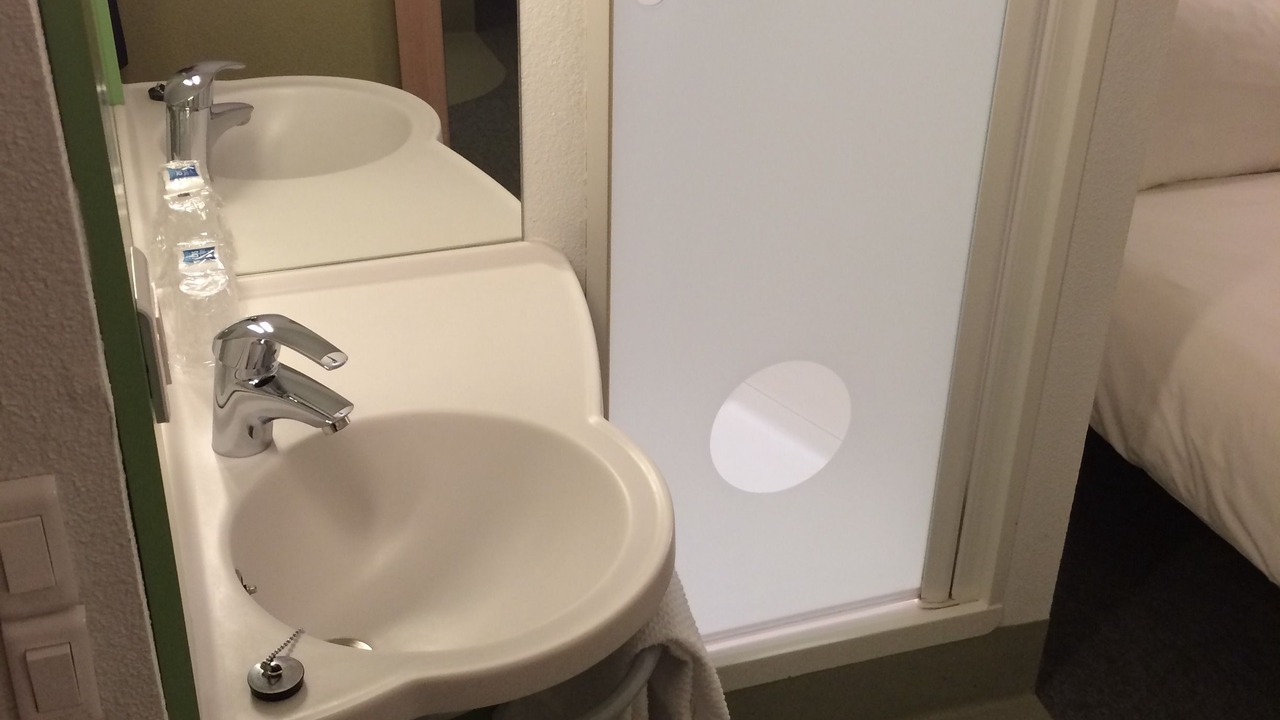 Photo of Bathroom in Mesanger