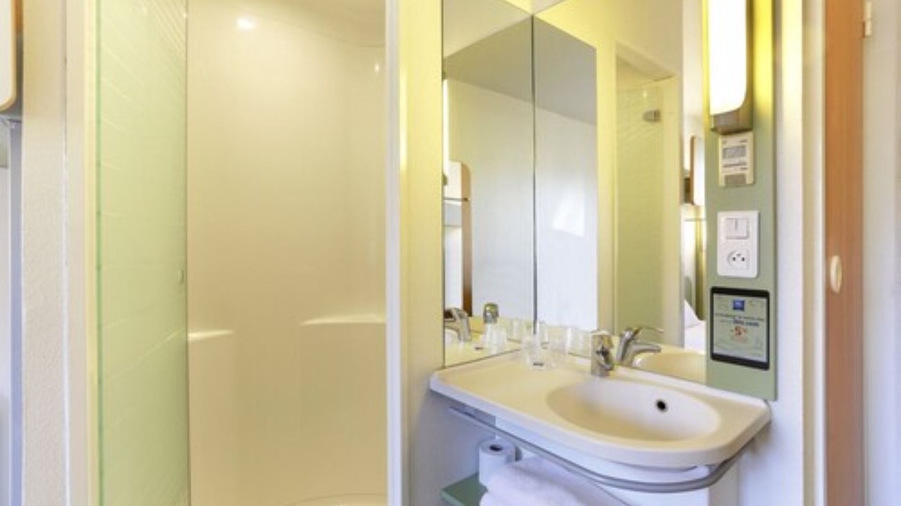 Photo of Bathroom in Paroisse Saint-Vincent-de-Paul