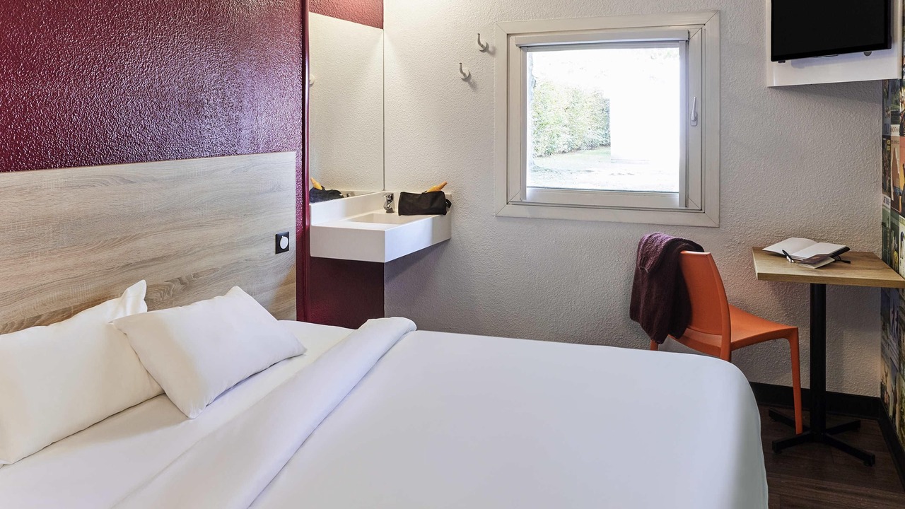 Photo of Bedroom in Champniers