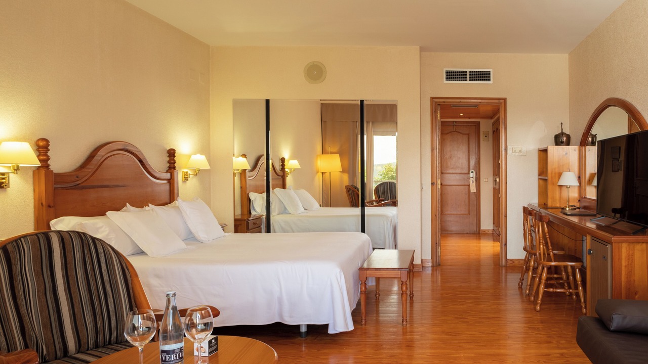 Photo of Bedroom in Peramola