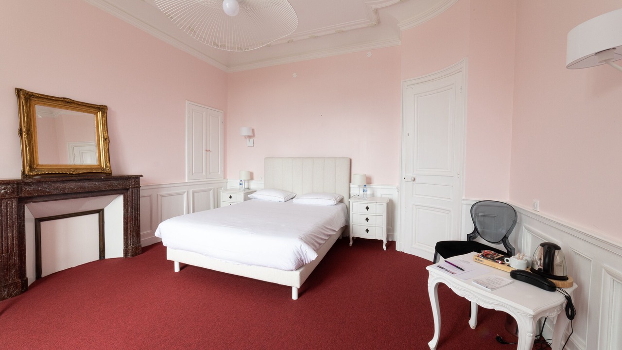 Photo of Bedroom in La Rogere